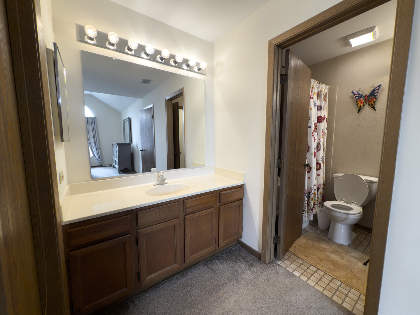 2205 Colorado Avenue #2205, Elgin, IL 60123