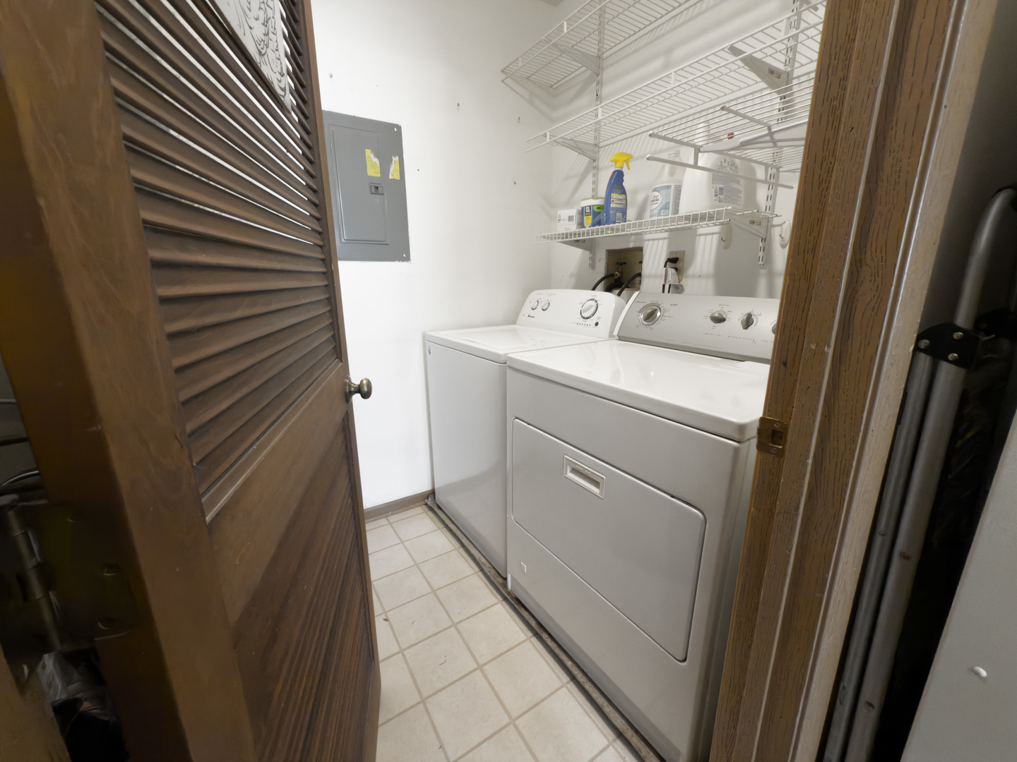2205 Colorado Avenue #2205, Elgin, IL 60123