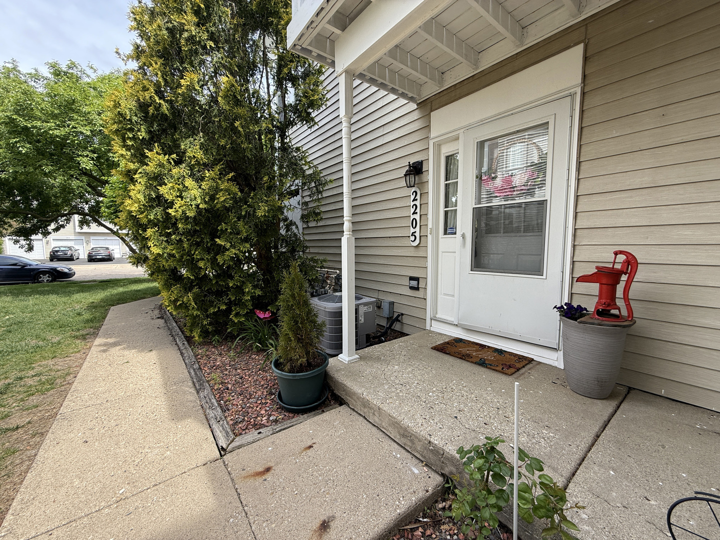 2205 Colorado Avenue #2205, Elgin, IL 60123