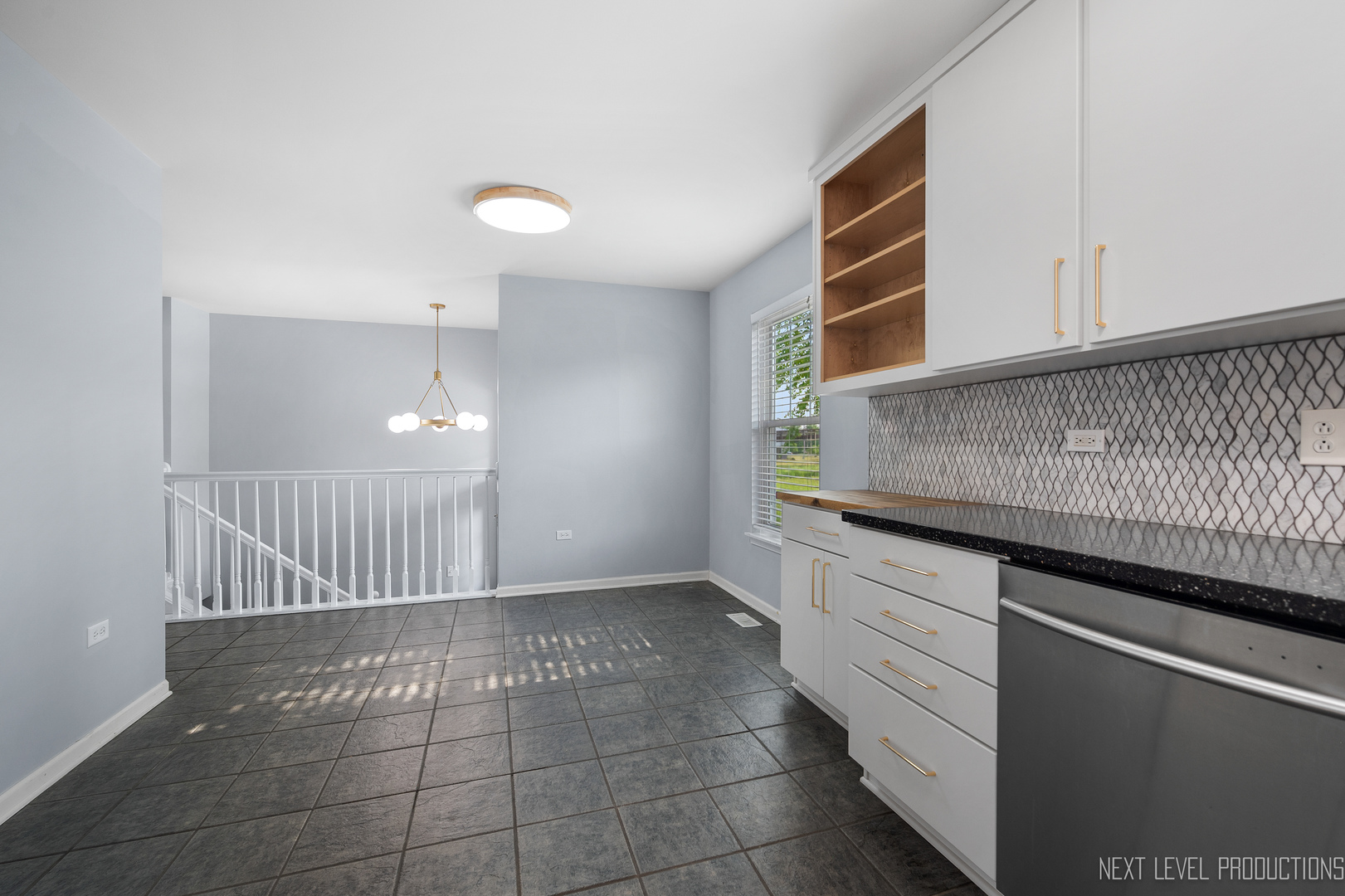 3023 Saganashkee Lane, Naperville, IL 60564