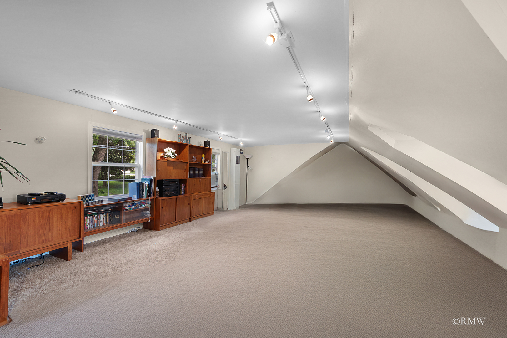 235 S Maple Street, Itasca, IL 60143
