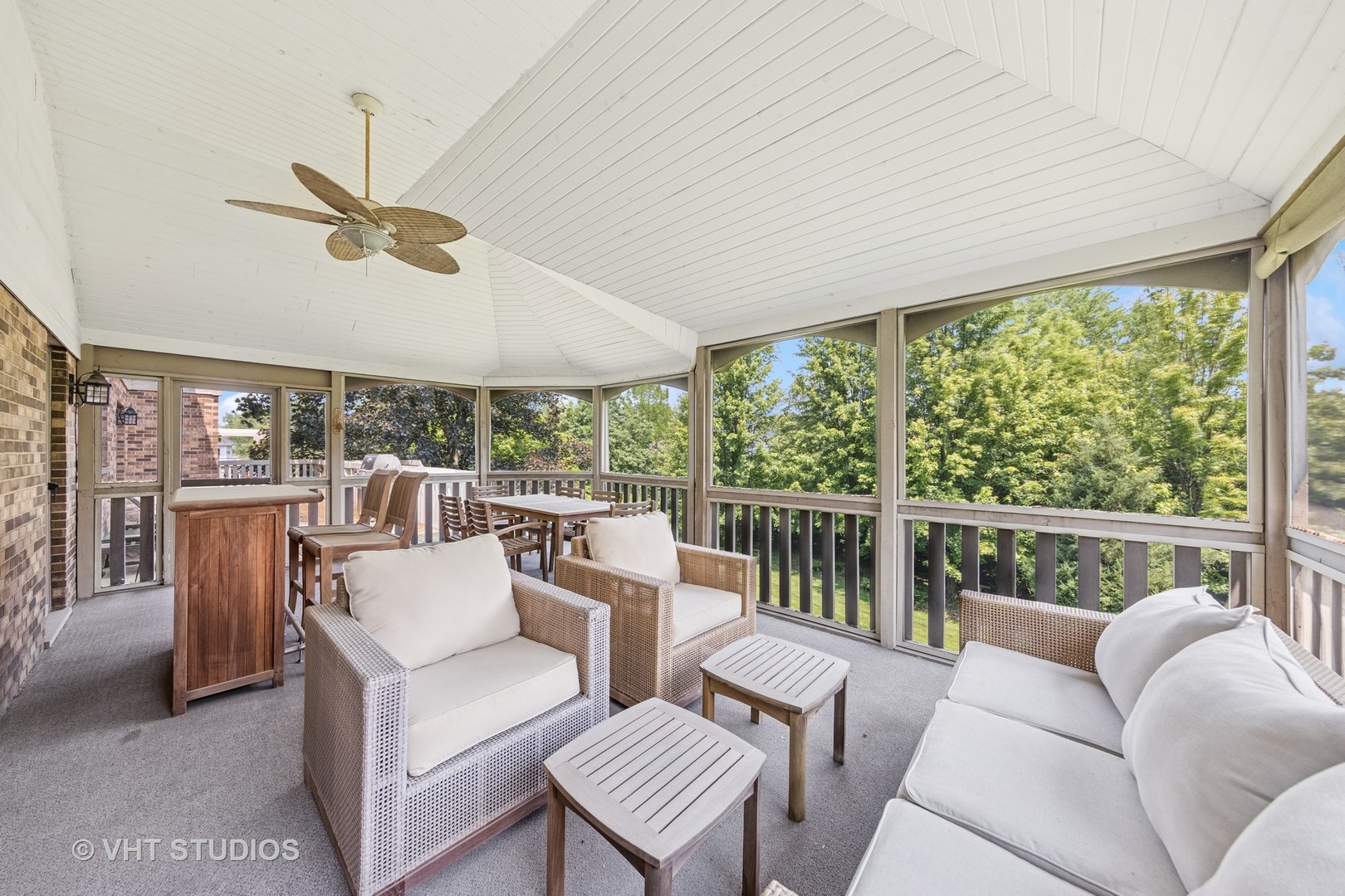 7565 Woodland Lane, Burr Ridge, IL 60527