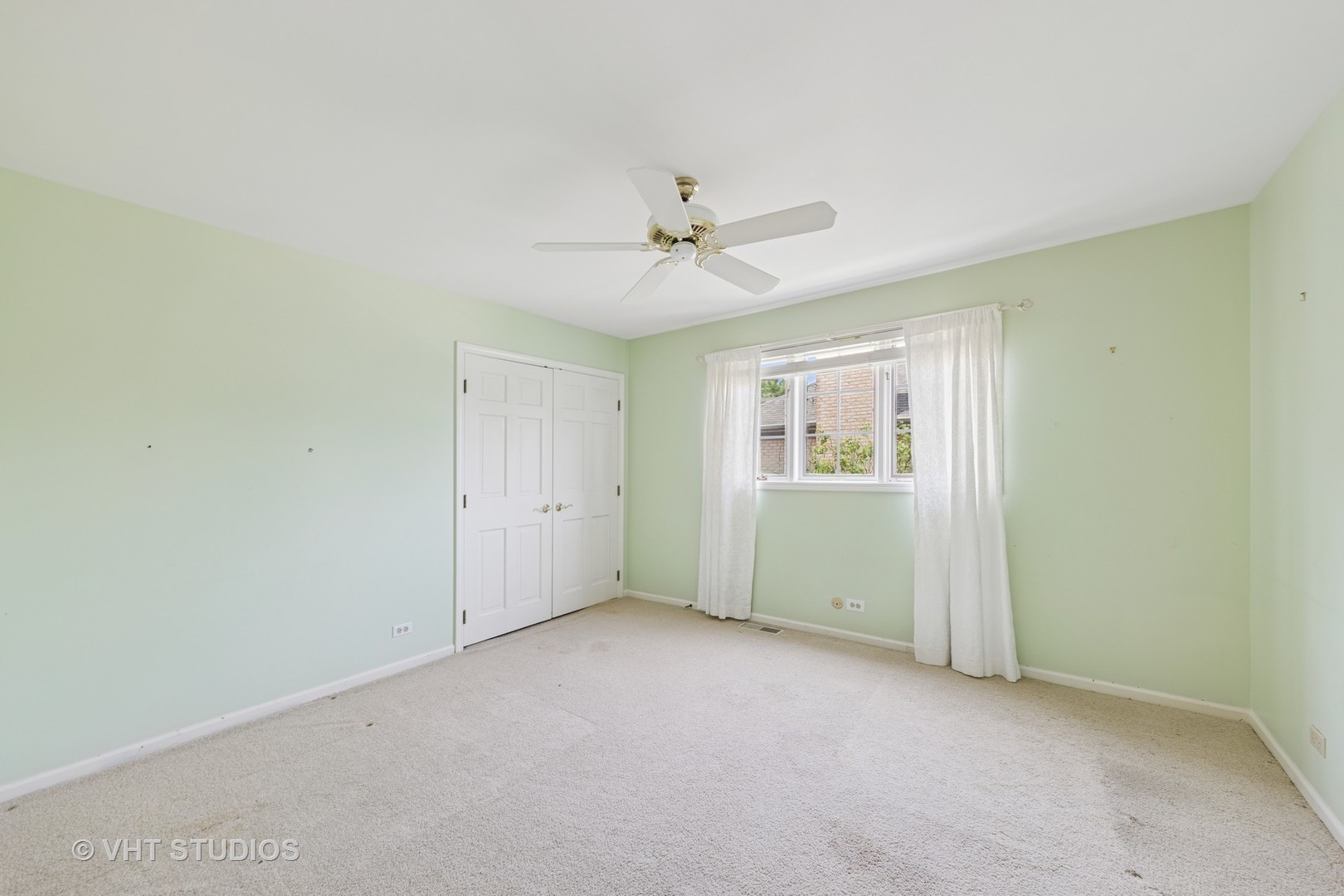 7565 Woodland Lane, Burr Ridge, IL 60527
