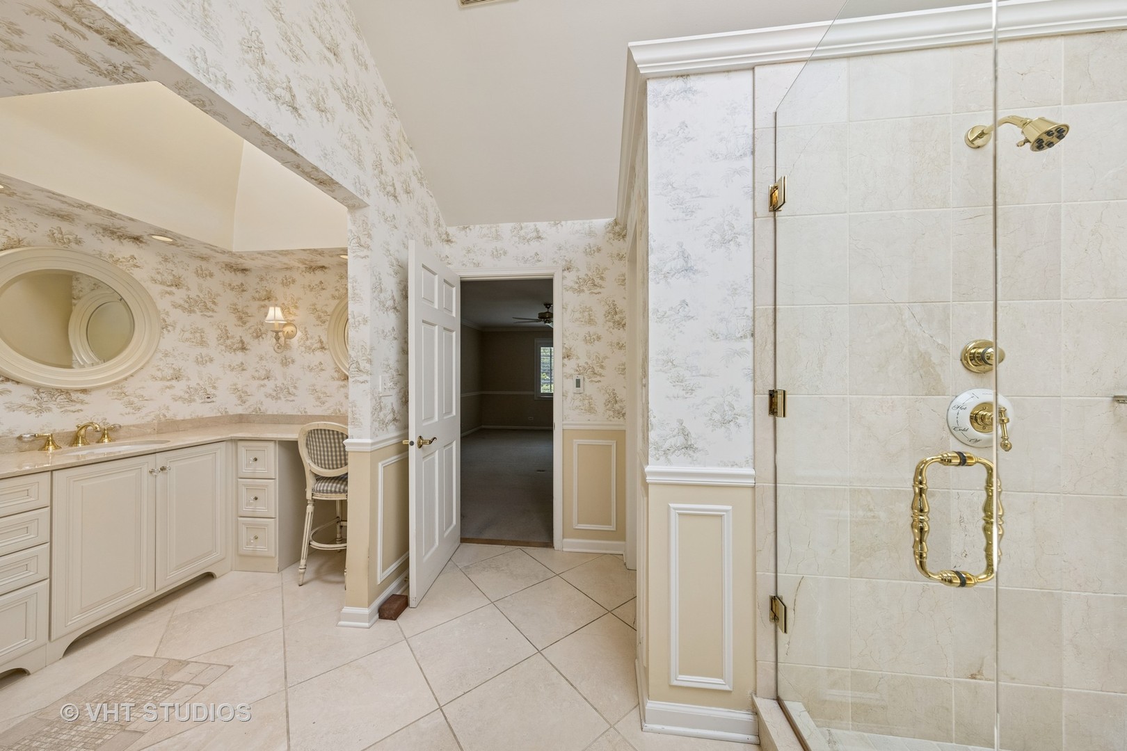 7565 Woodland Lane, Burr Ridge, IL 60527