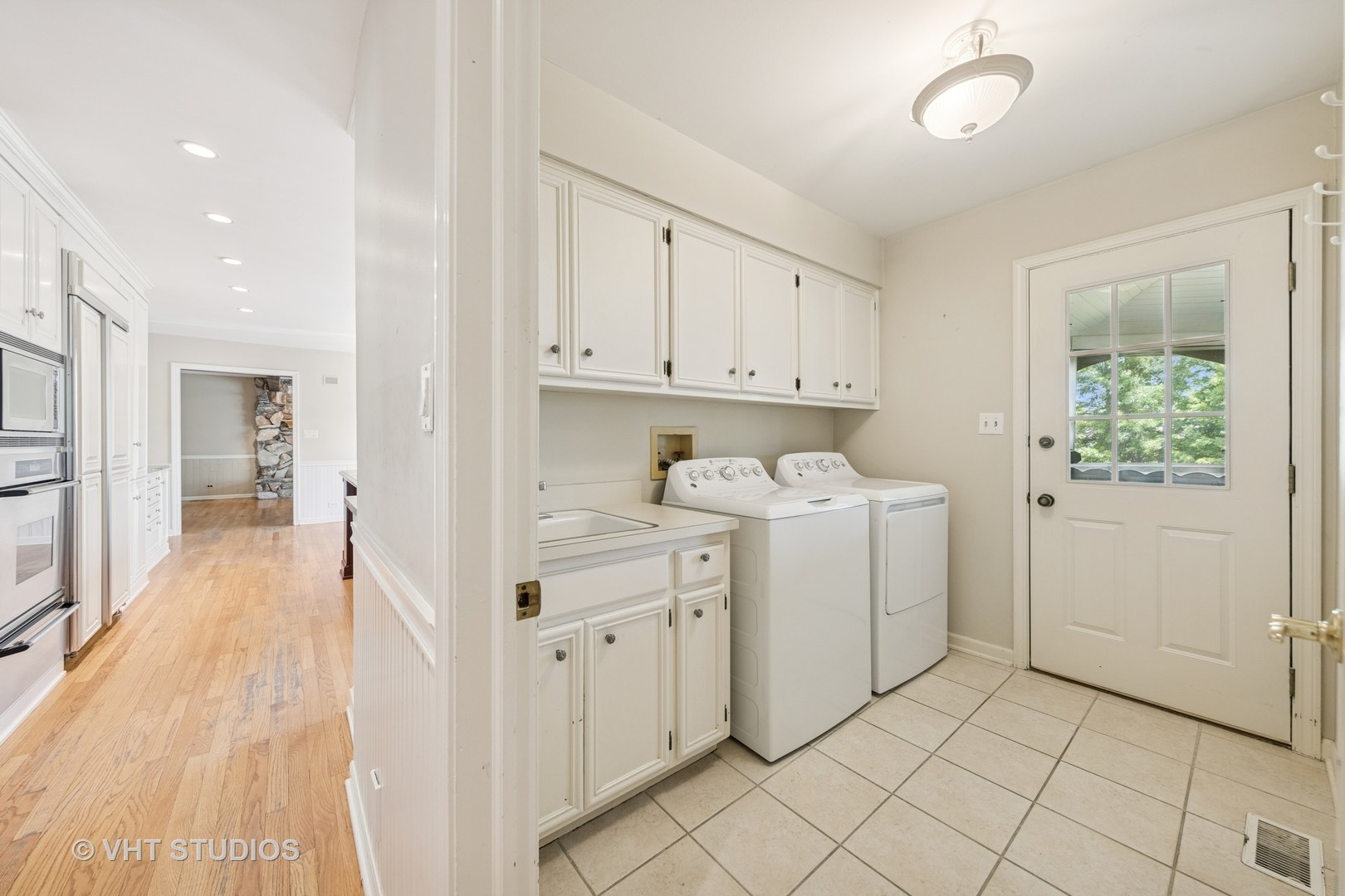 7565 Woodland Lane, Burr Ridge, IL 60527