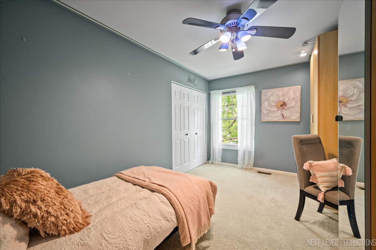 141 Autumn Ridge Drive, Montgomery, IL 60538