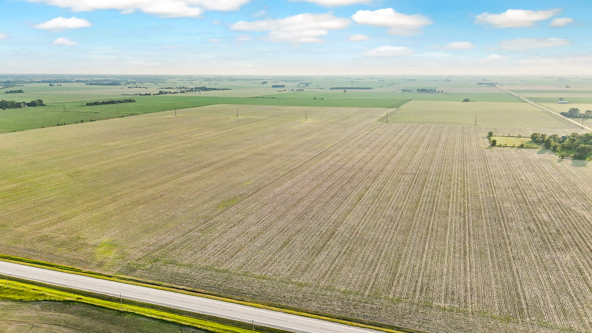 11000 S LaGrange Road, Manteno, IL 60950