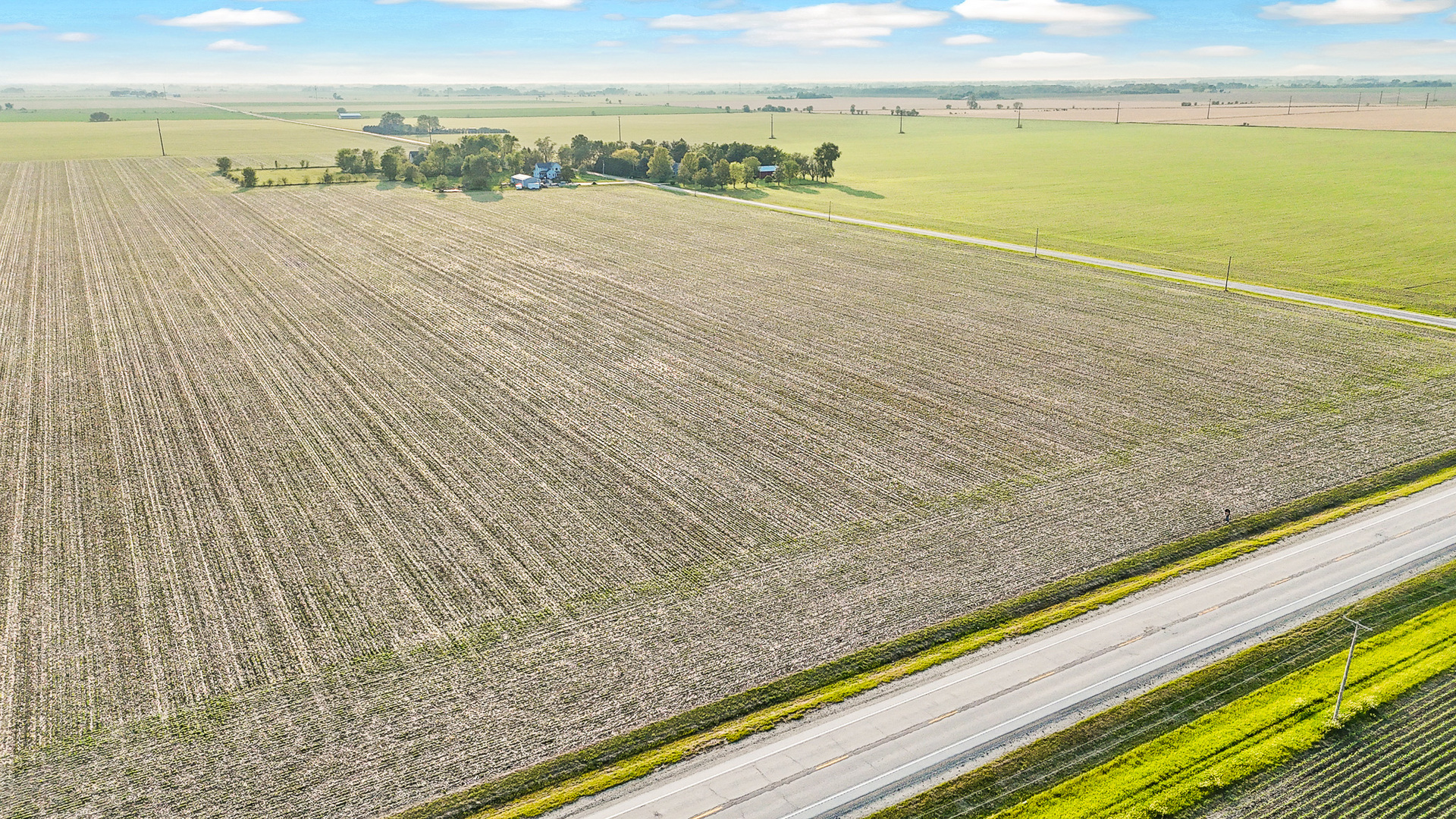 11000 S LaGrange Road, Manteno, IL 60950