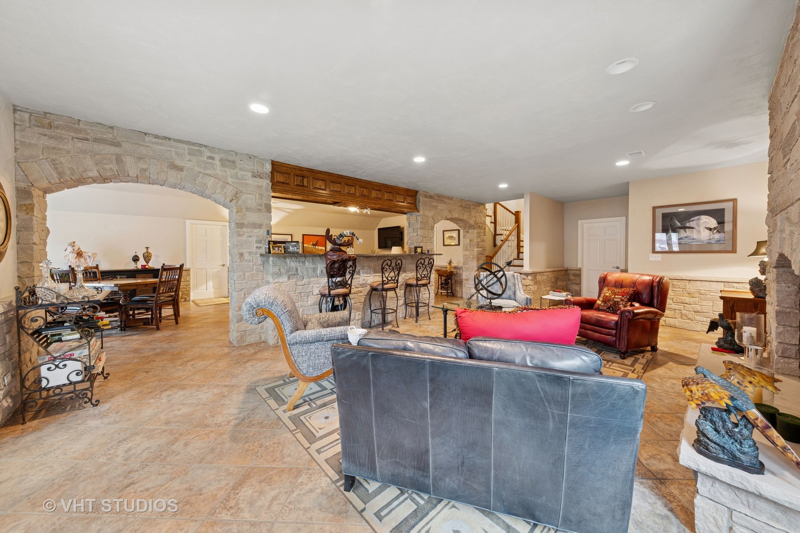 21819 W Riviera Court, Mundelein, IL 60060