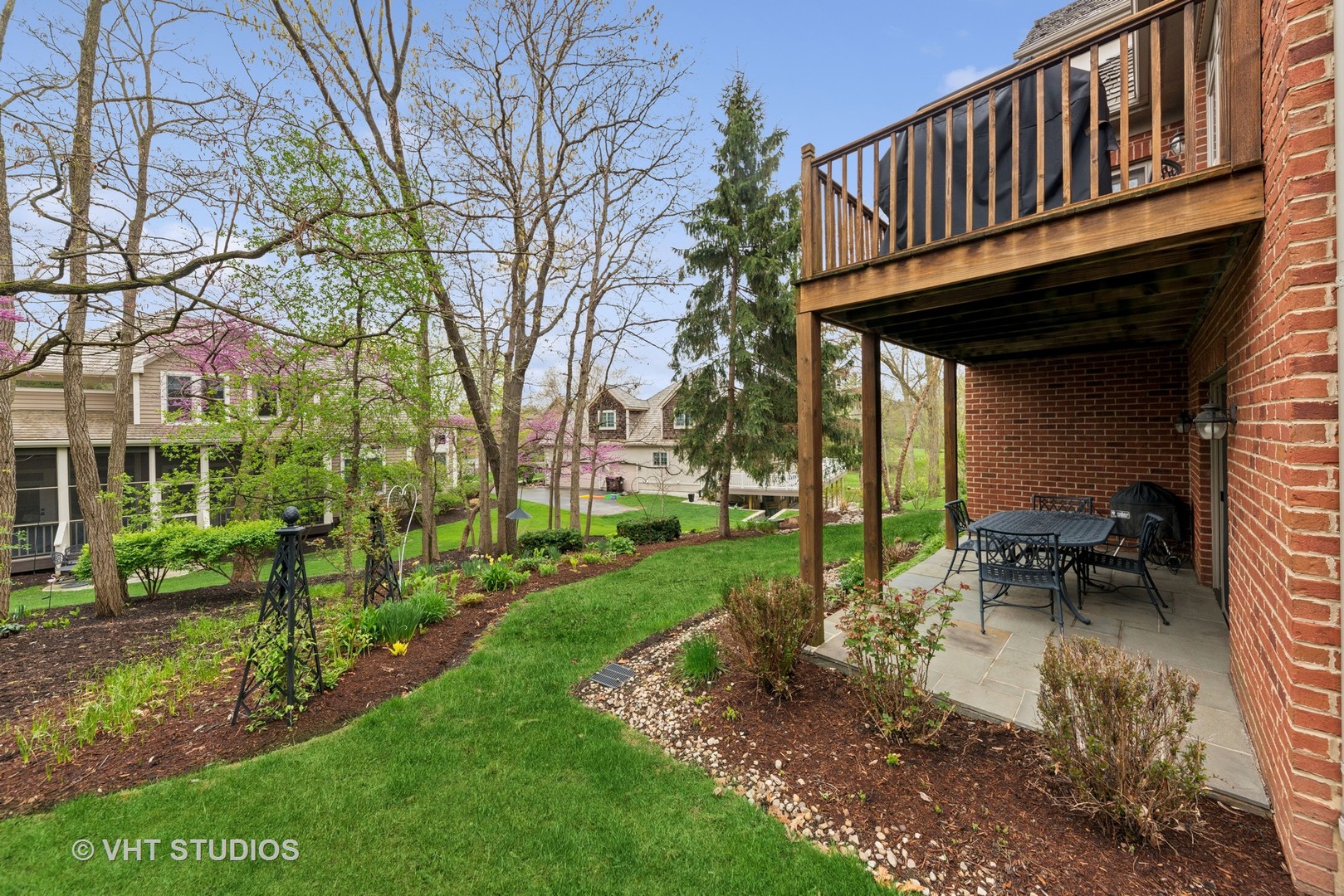 21819 W Riviera Court, Mundelein, IL 60060