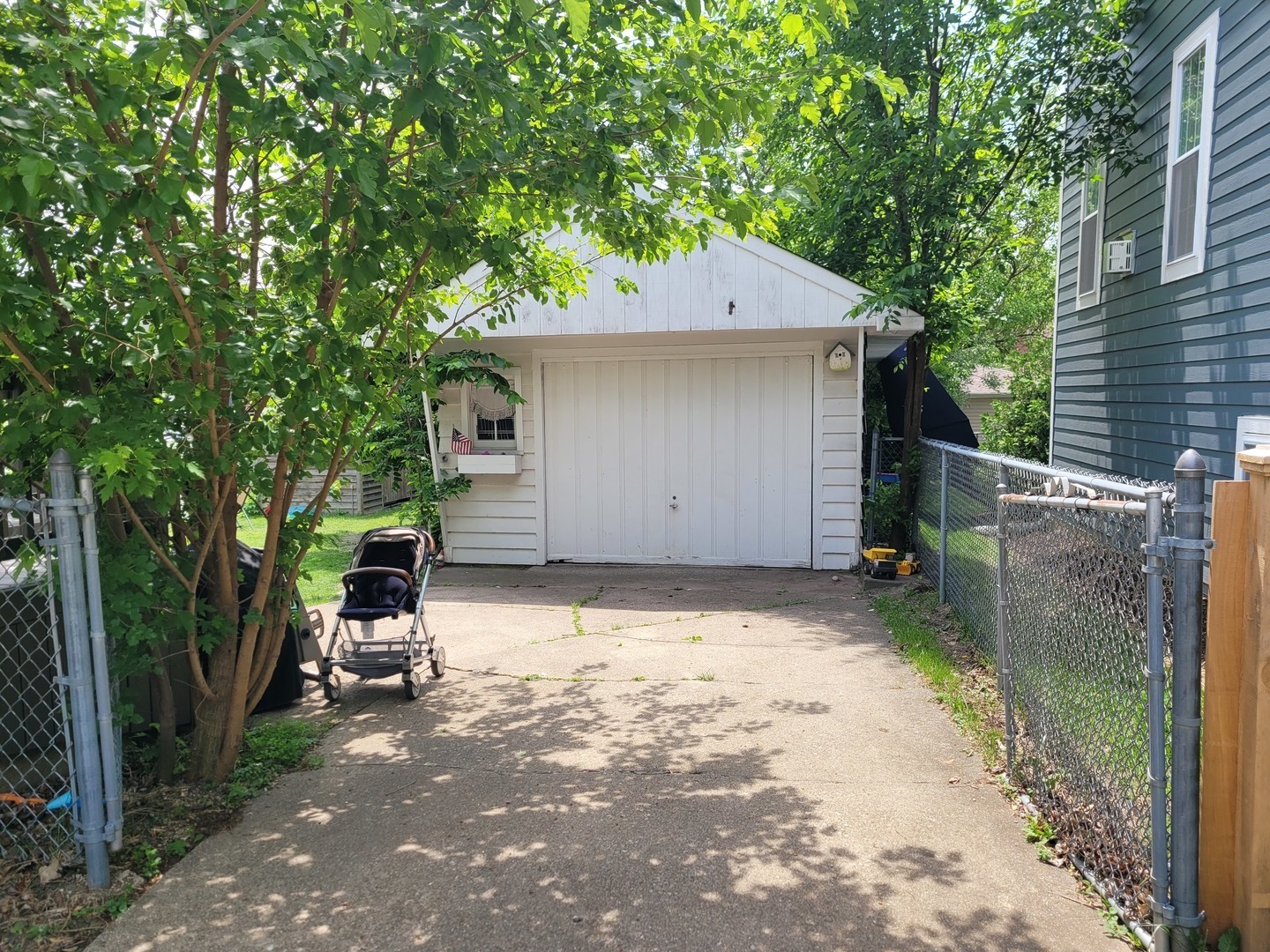 415 chicago Avenue, Downers Grove, IL 60515