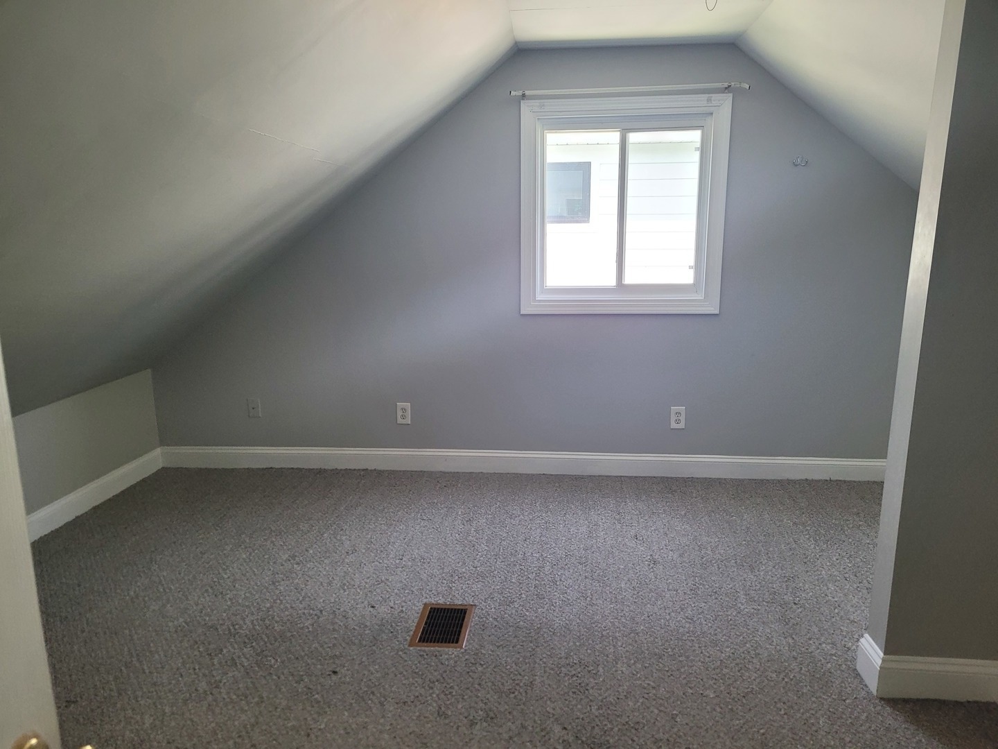 415 chicago Avenue, Downers Grove, IL 60515
