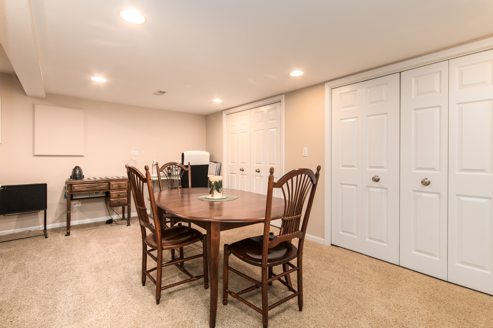 9215 Waterfall Glen Boulevard, Darien, IL 60561