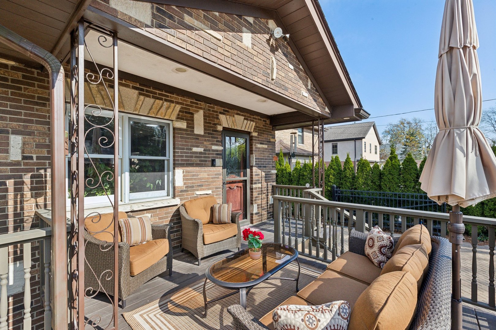 1424 Glencoe Avenue, Highland Park, IL 60035