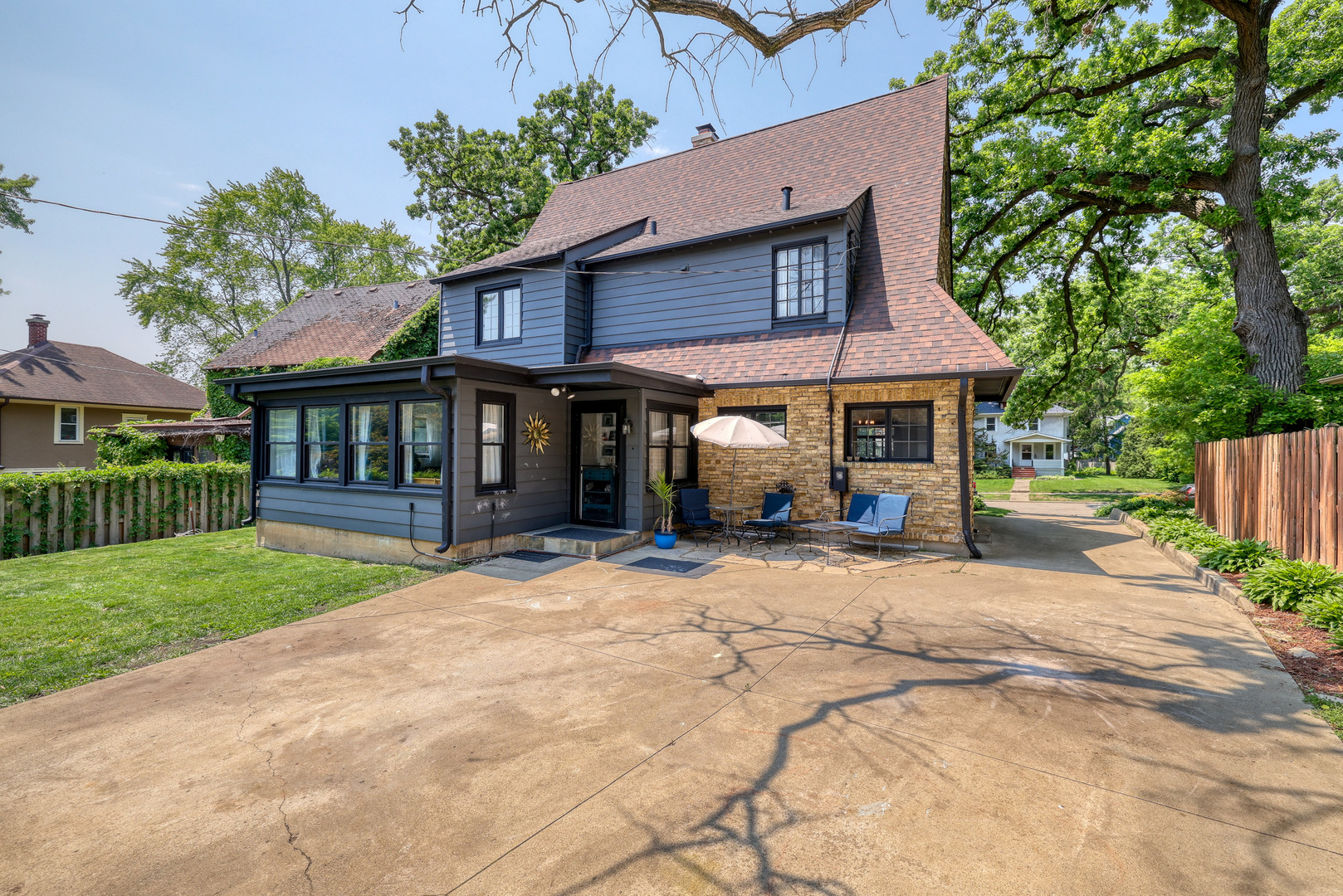 41 Hamilton Avenue, Elgin, IL 60123