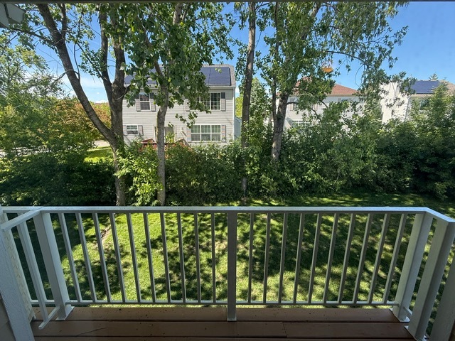 16 Tyler Court #B, Streamwood, IL 60107