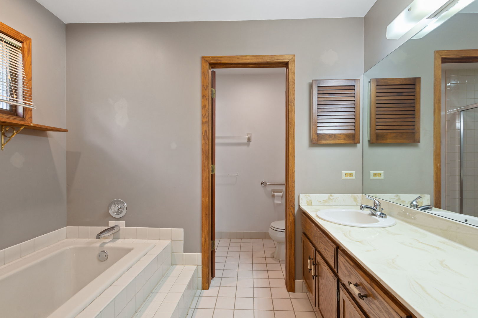 3007 Monterey Drive, Flossmoor, IL 60422