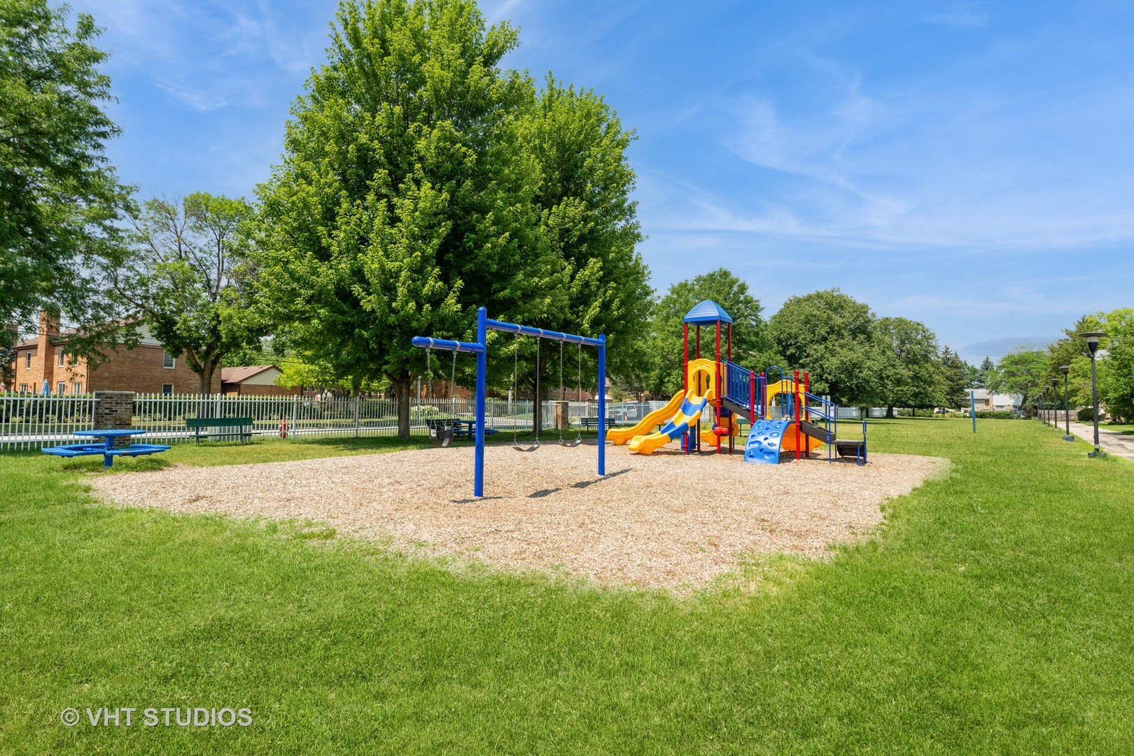 1511 N Windsor Drive #305, Arlington Heights, IL 60004