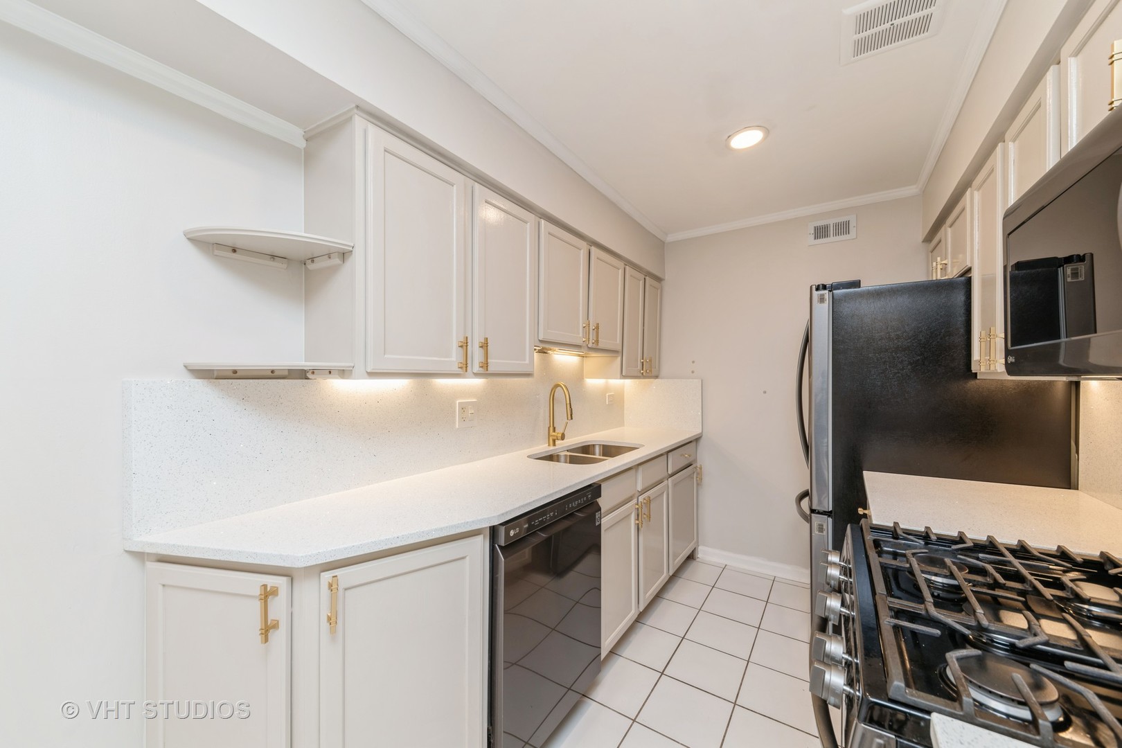 1511 N Windsor Drive #305, Arlington Heights, IL 60004