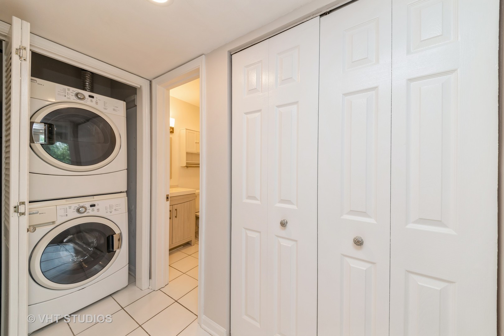 1511 N Windsor Drive #305, Arlington Heights, IL 60004
