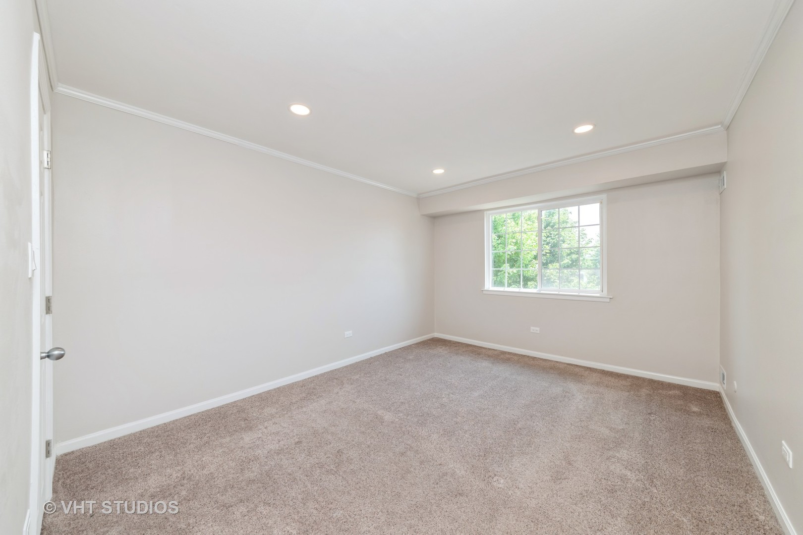1511 N Windsor Drive #305, Arlington Heights, IL 60004