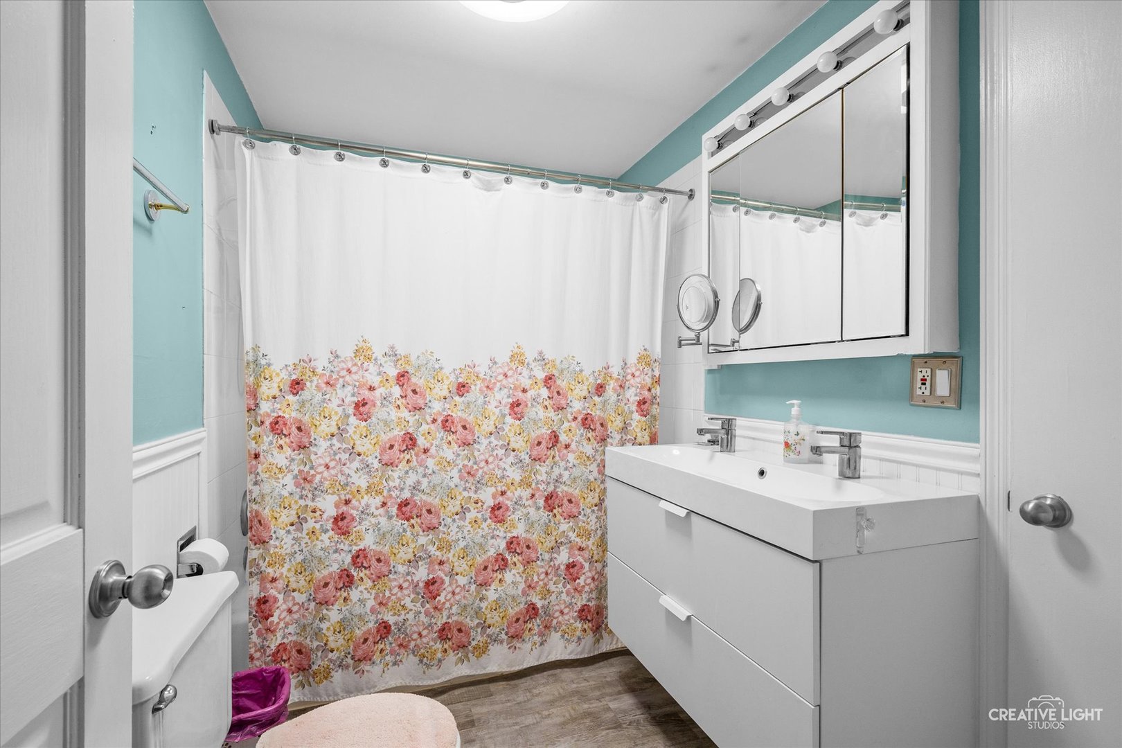26 E Tyler Street, Oswego, IL 60543