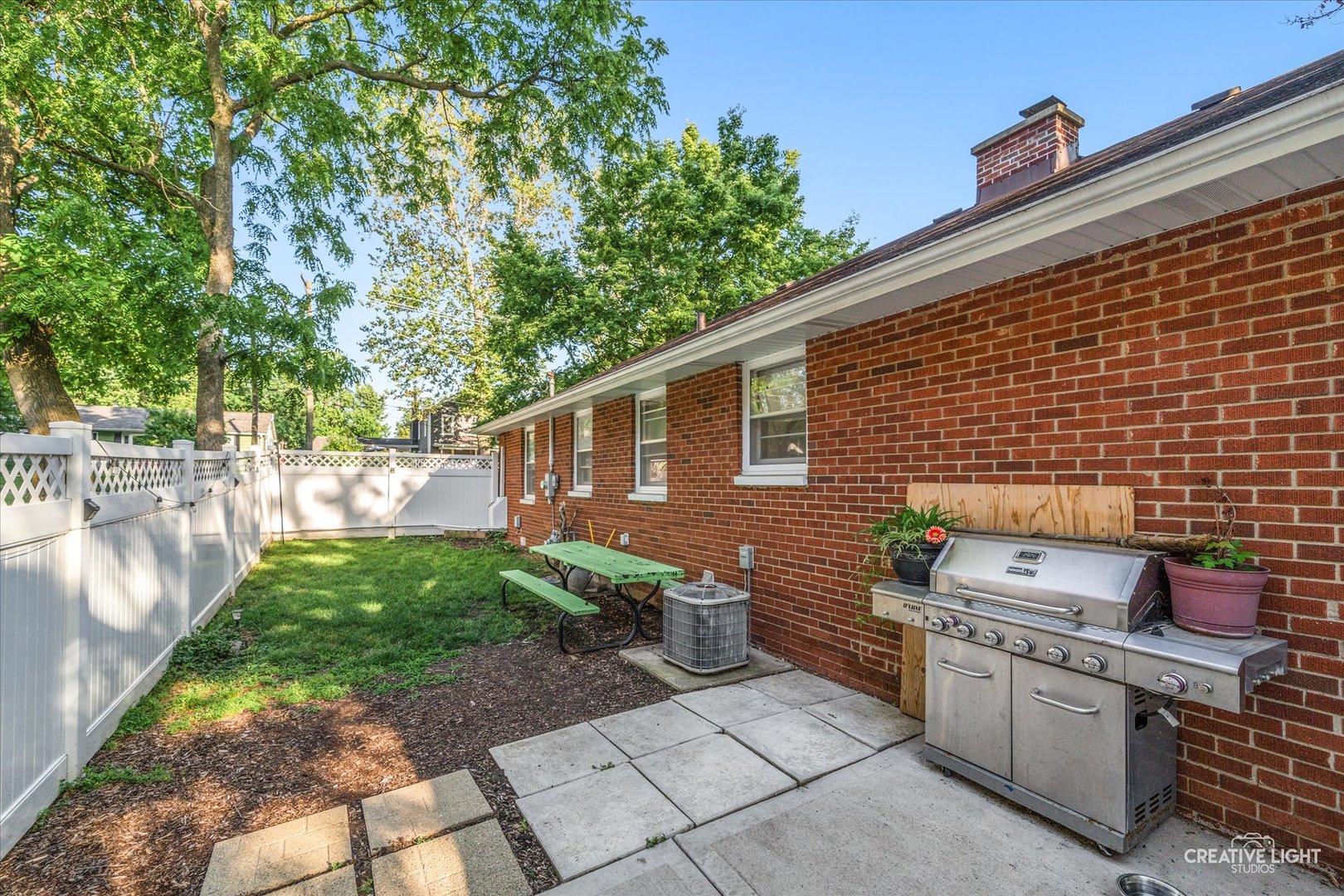 26 E Tyler Street, Oswego, IL 60543