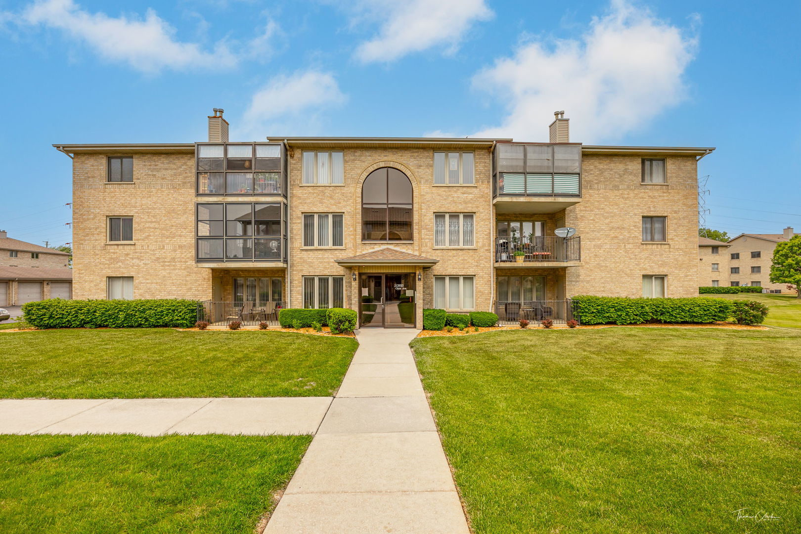 13935 Le Claire Avenue #307, Crestwood, IL 60418