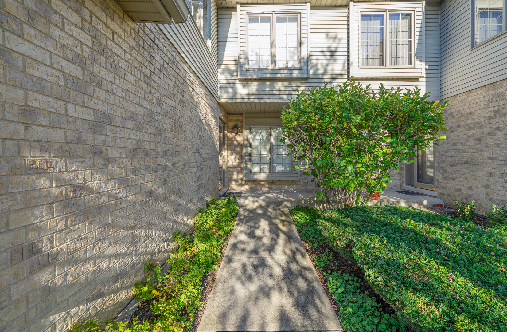 1078 Amber Drive, Lemont, IL 60439