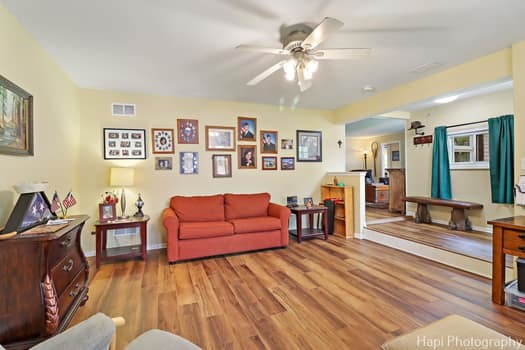 41725 N Circle Drive, Antioch, IL 60002
