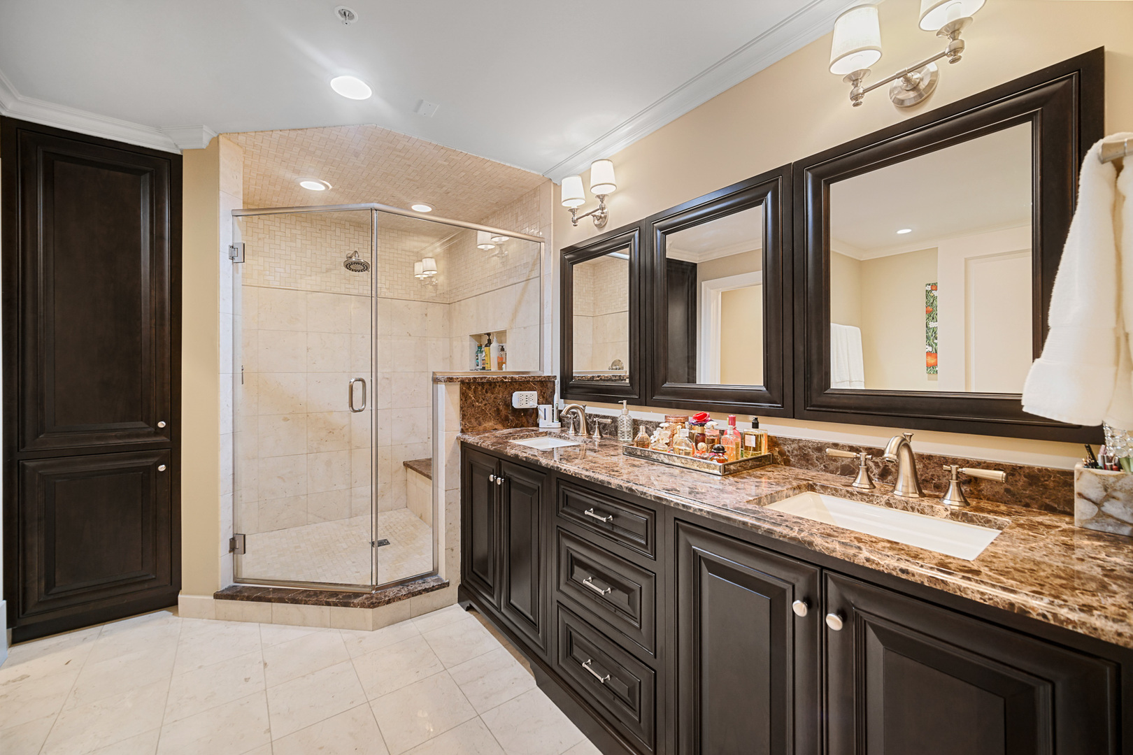 201 Reber Street #6, Wheaton, IL 60187