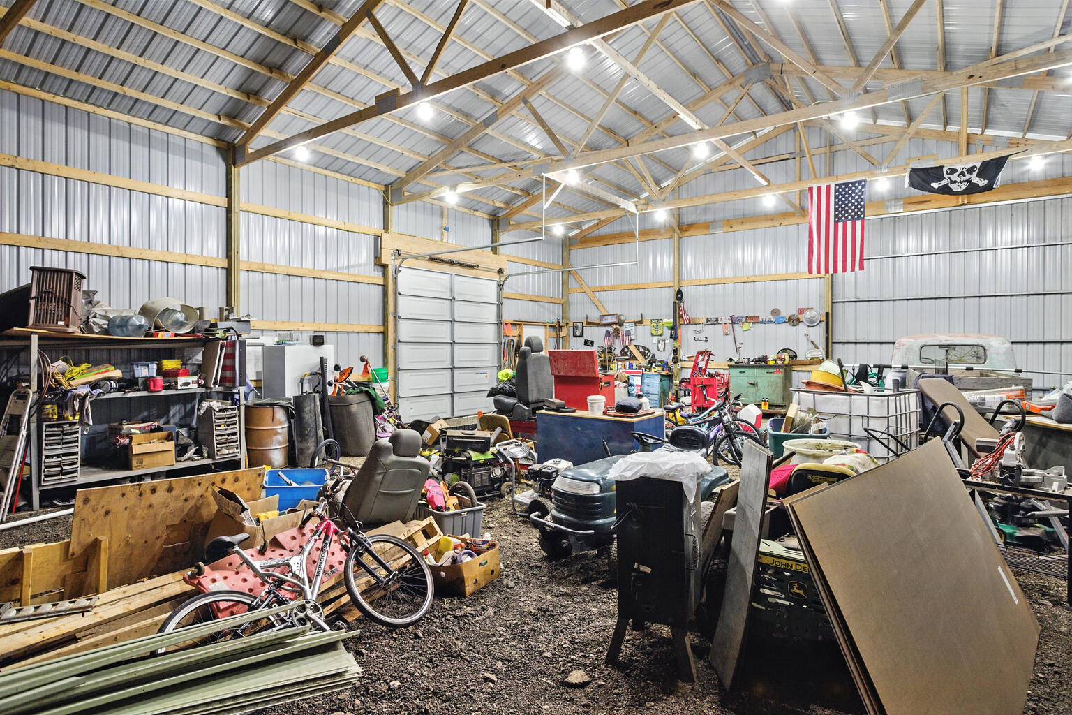 884 E 1200n Road, Melvin, IL 60952