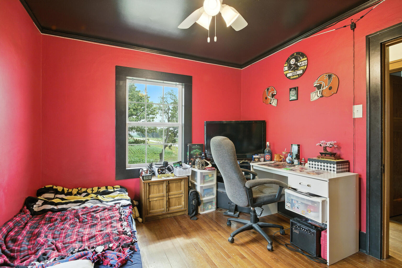 884 E 1200n Road, Melvin, IL 60952