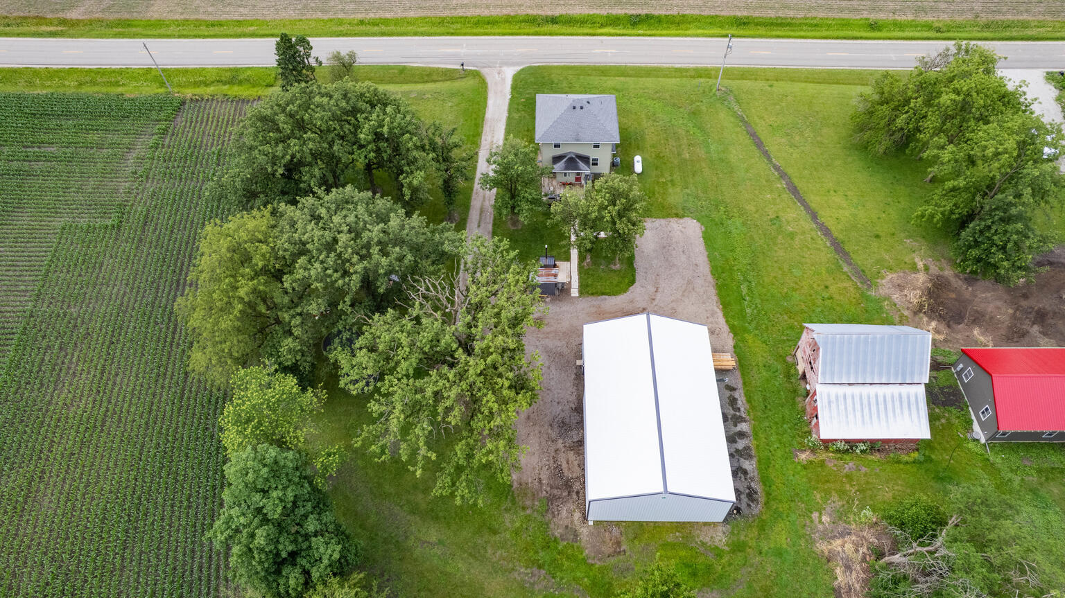 884 E 1200n Road, Melvin, IL 60952