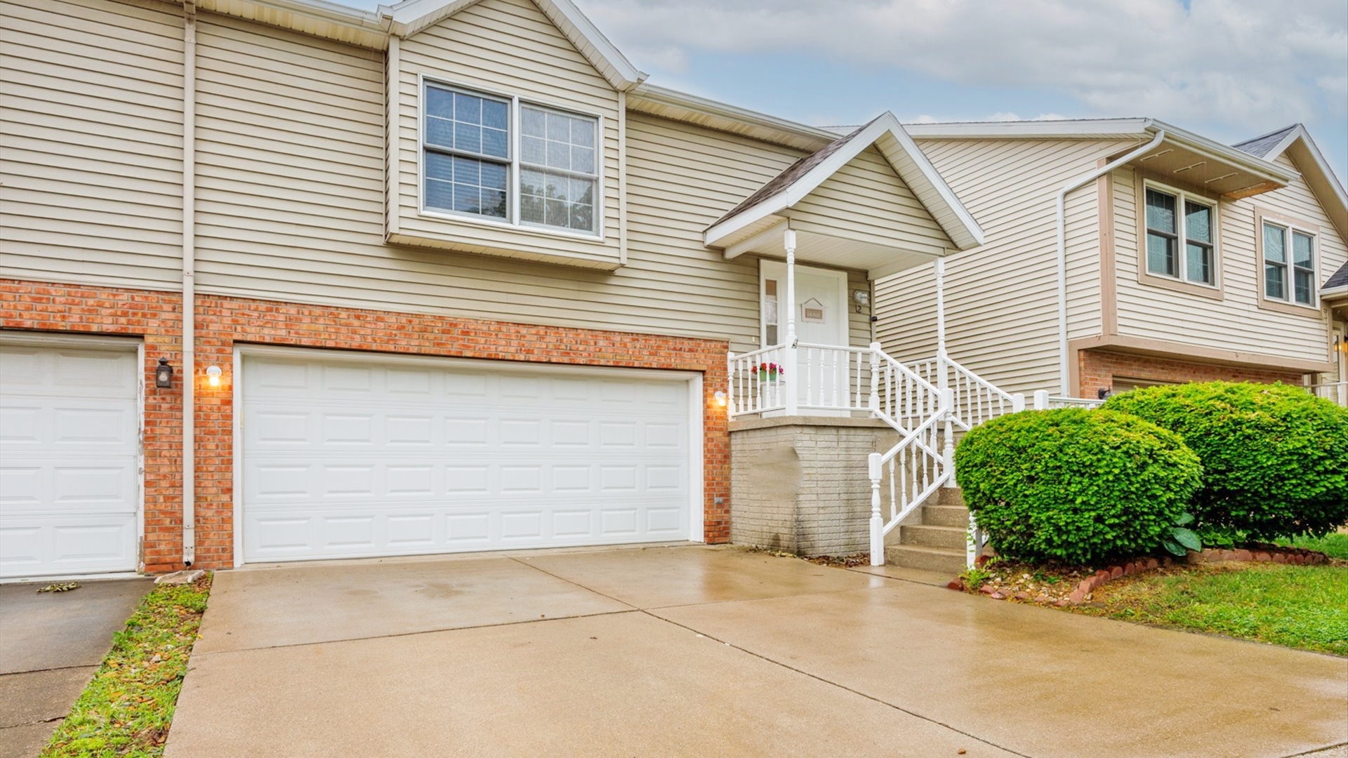 12 Parkshores Drive, Bloomington, IL 61701