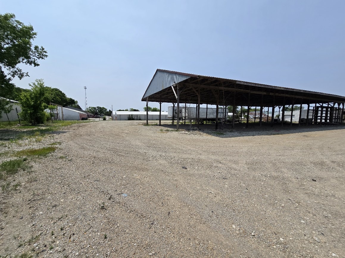 808 W Walnut Street, Fairbury, IL 61739