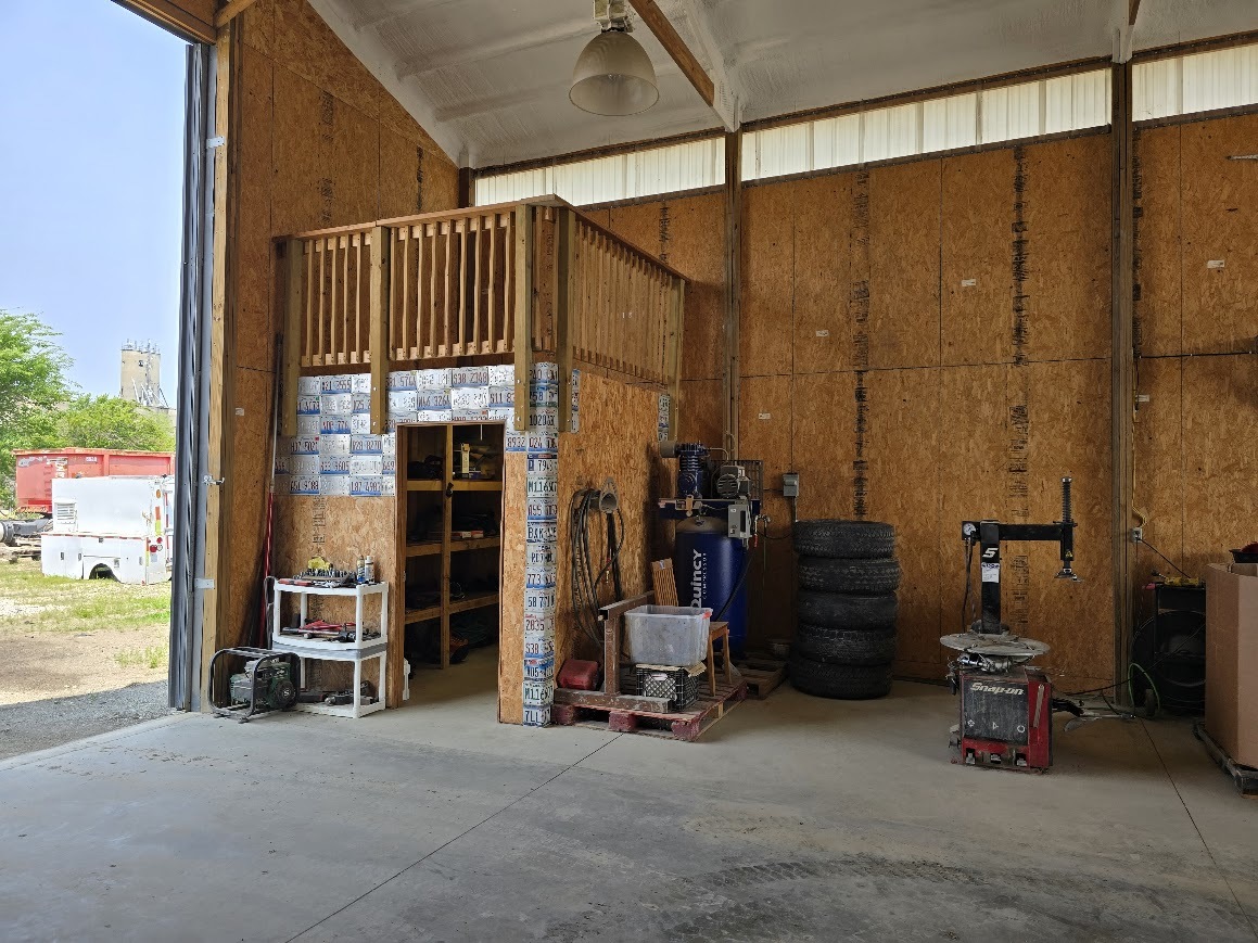 808 W Walnut Street, Fairbury, IL 61739