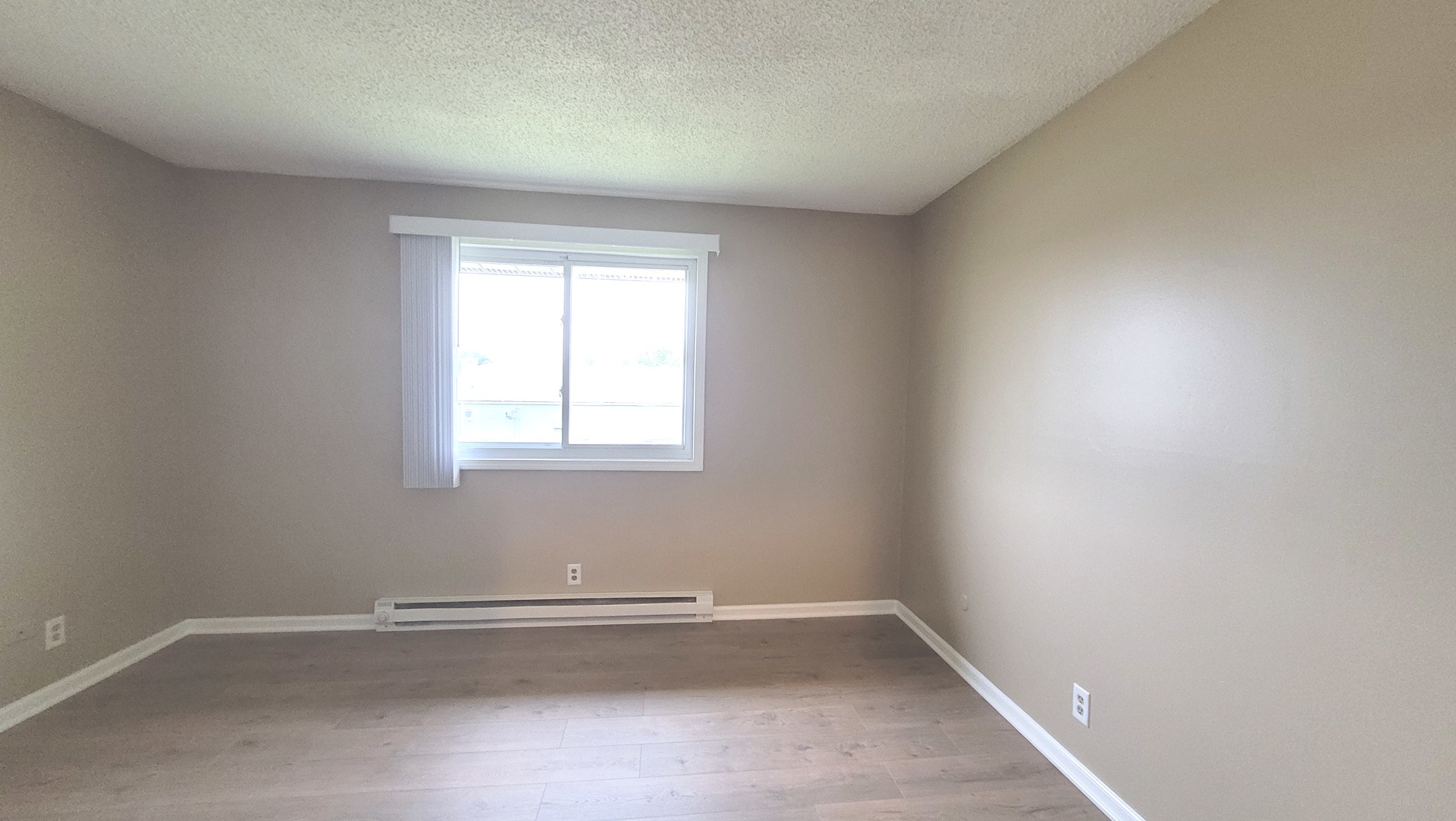 605 Pasadena Avenue #3, Crest Hill, IL 60403