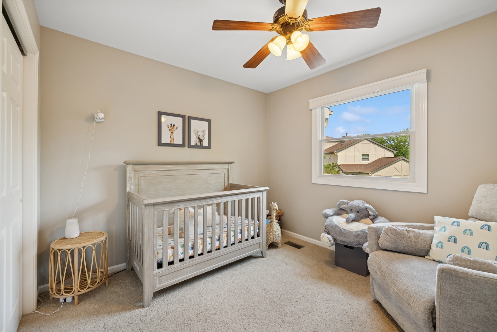 830 E HILLSIDE Avenue #830, Barrington, IL 60010