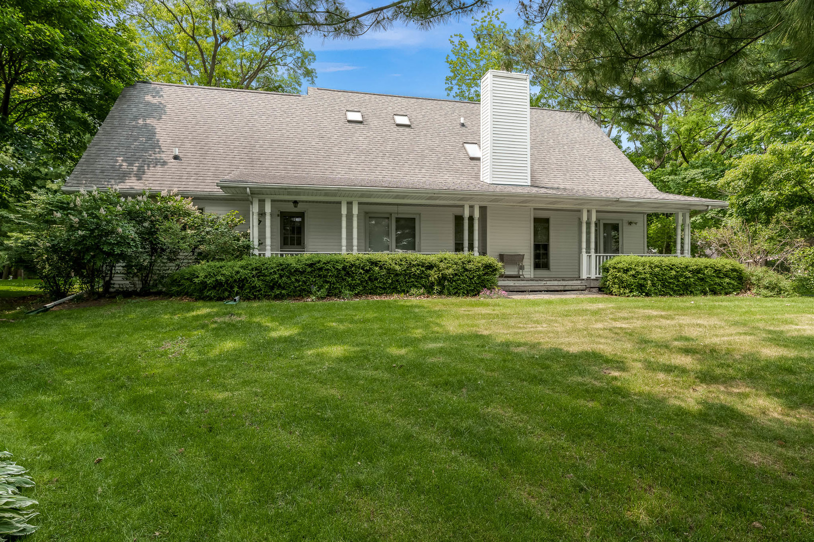 901 Highview Avenue, Rockford, IL 61107