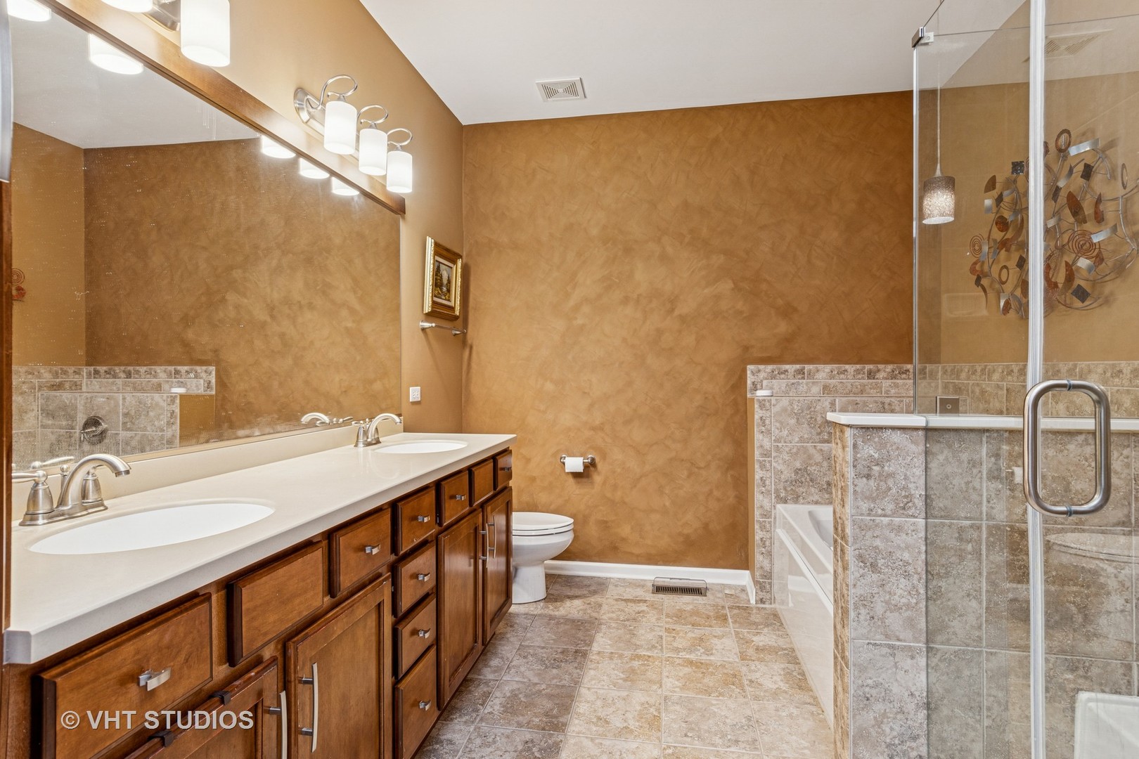 2559 Cedar Hill Lane, Woodridge, IL 60517