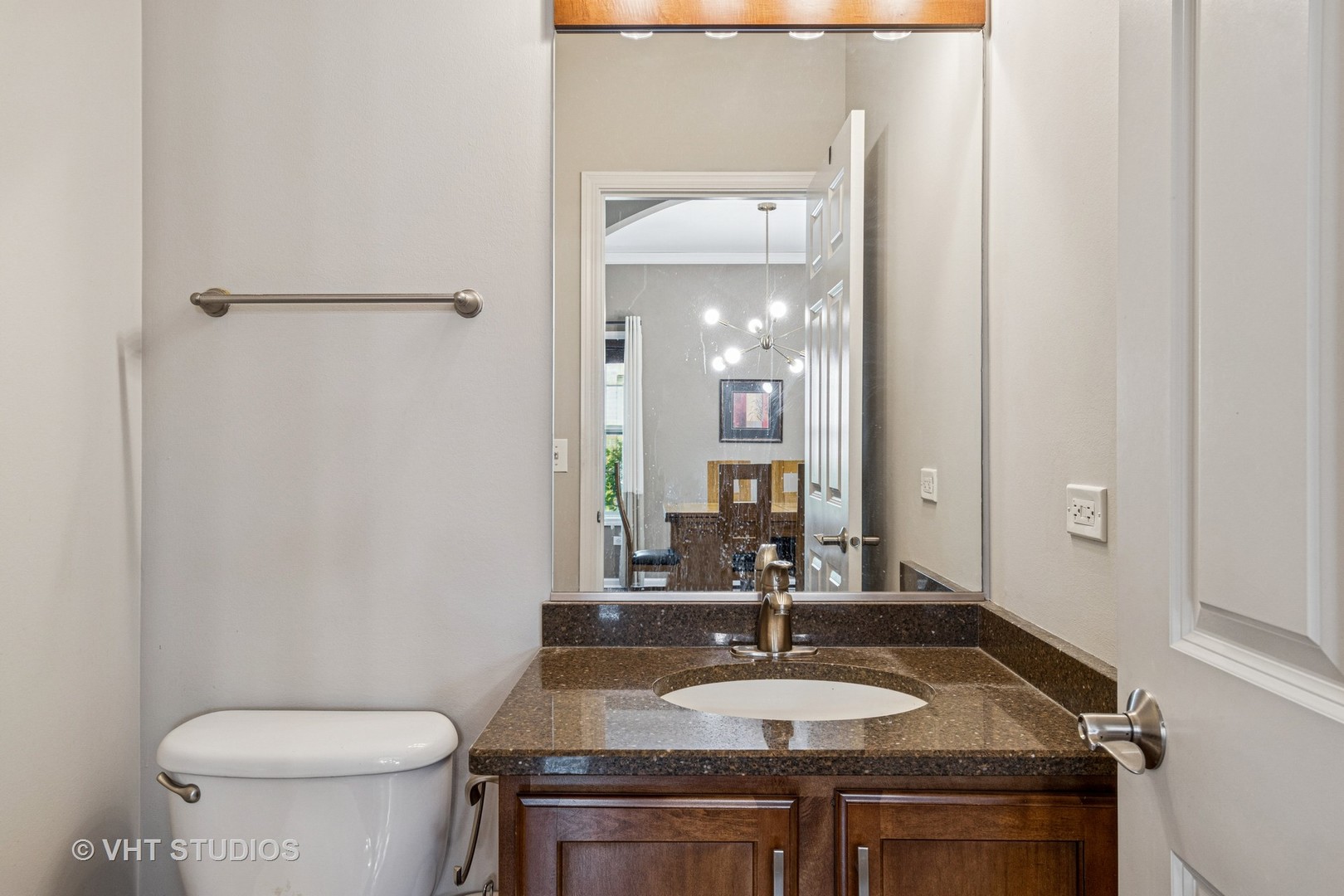 2559 Cedar Hill Lane, Woodridge, IL 60517