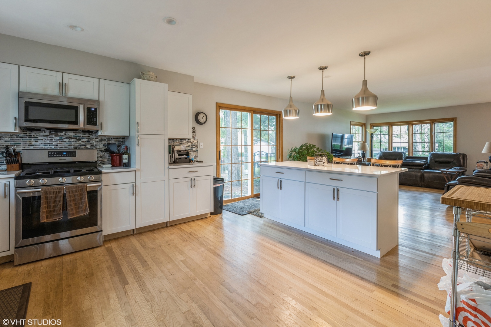 1460 N Webster Street, Naperville, IL 60563