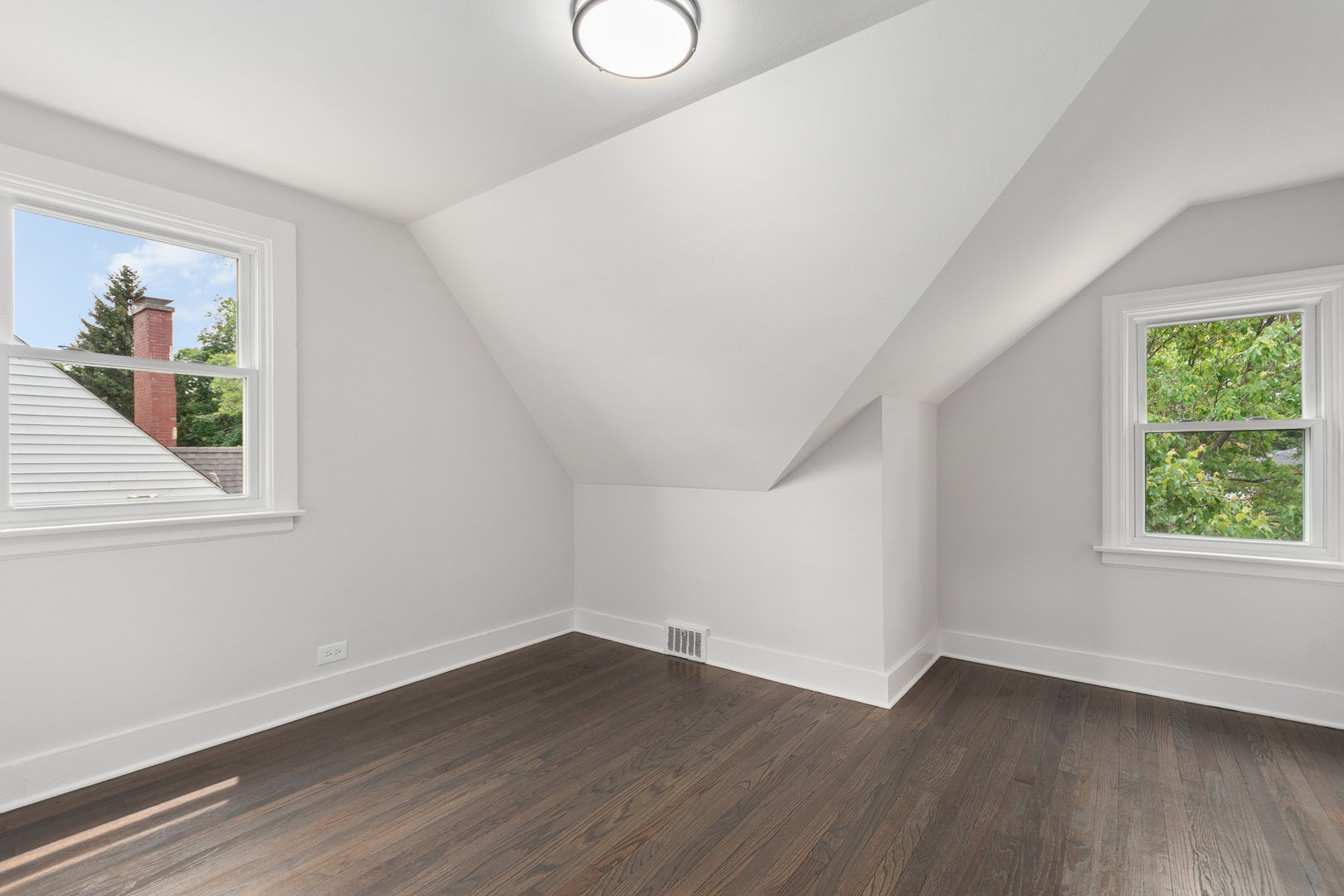 1225 Highridge Parkway, Westchester, IL 60154