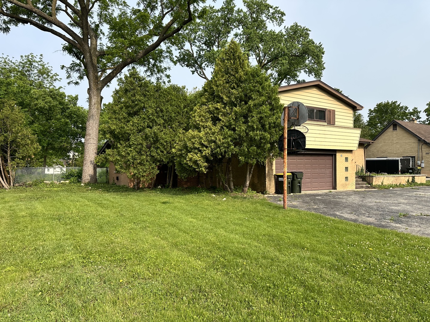 200 N Pine Street, Prospect Heights, IL 60070