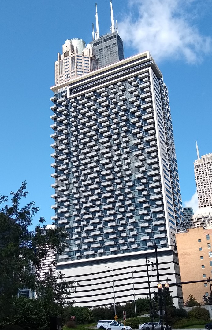 235 W Van Buren Street #3614, Chicago, IL 60607