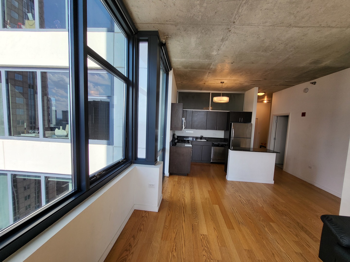 235 W Van Buren Street #3614, Chicago, IL 60607