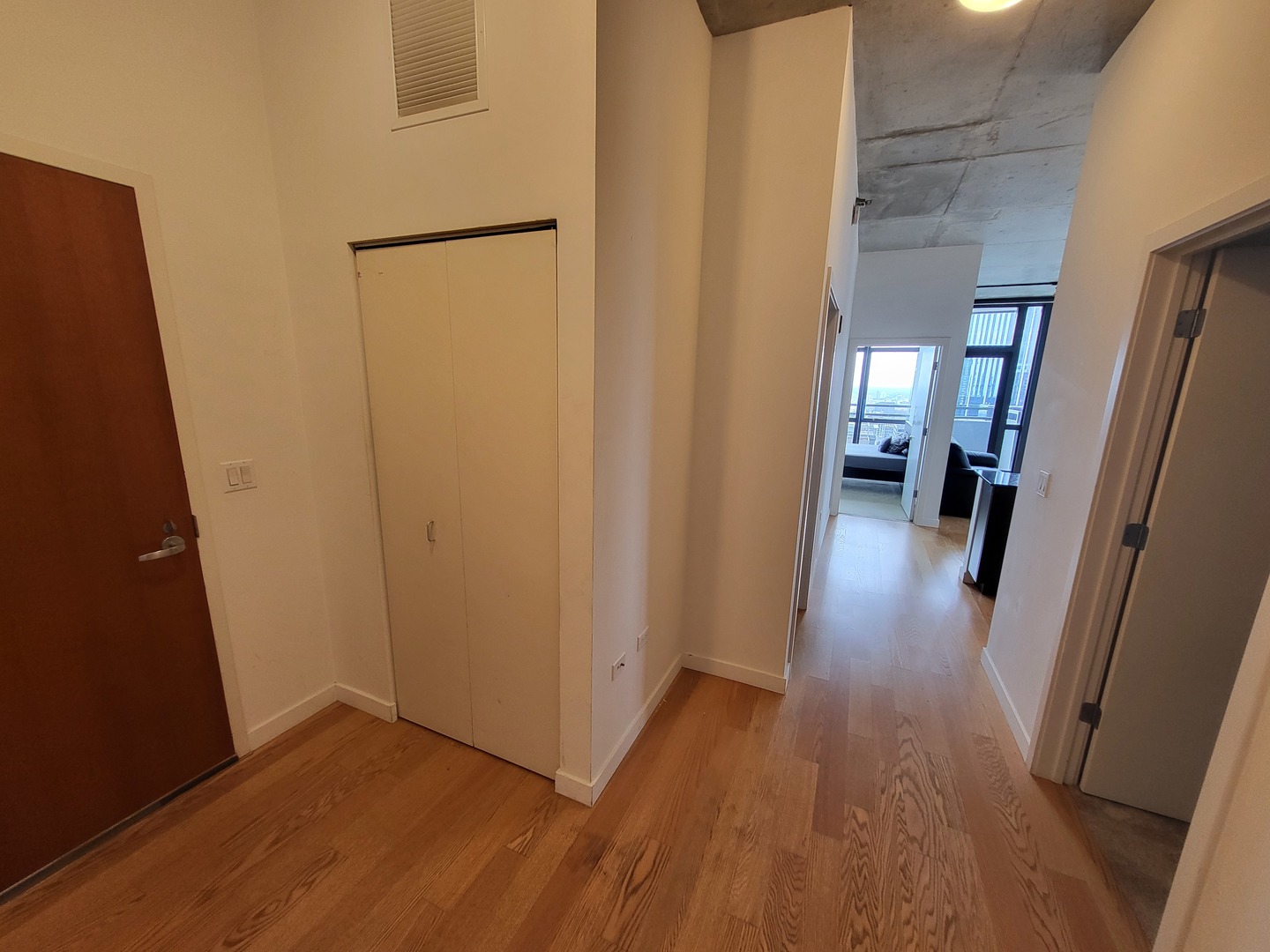 235 W Van Buren Street #3614, Chicago, IL 60607