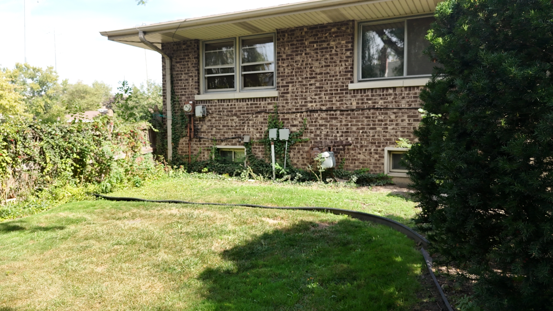 494 E Atwood Court, Elmhurst, IL 60126