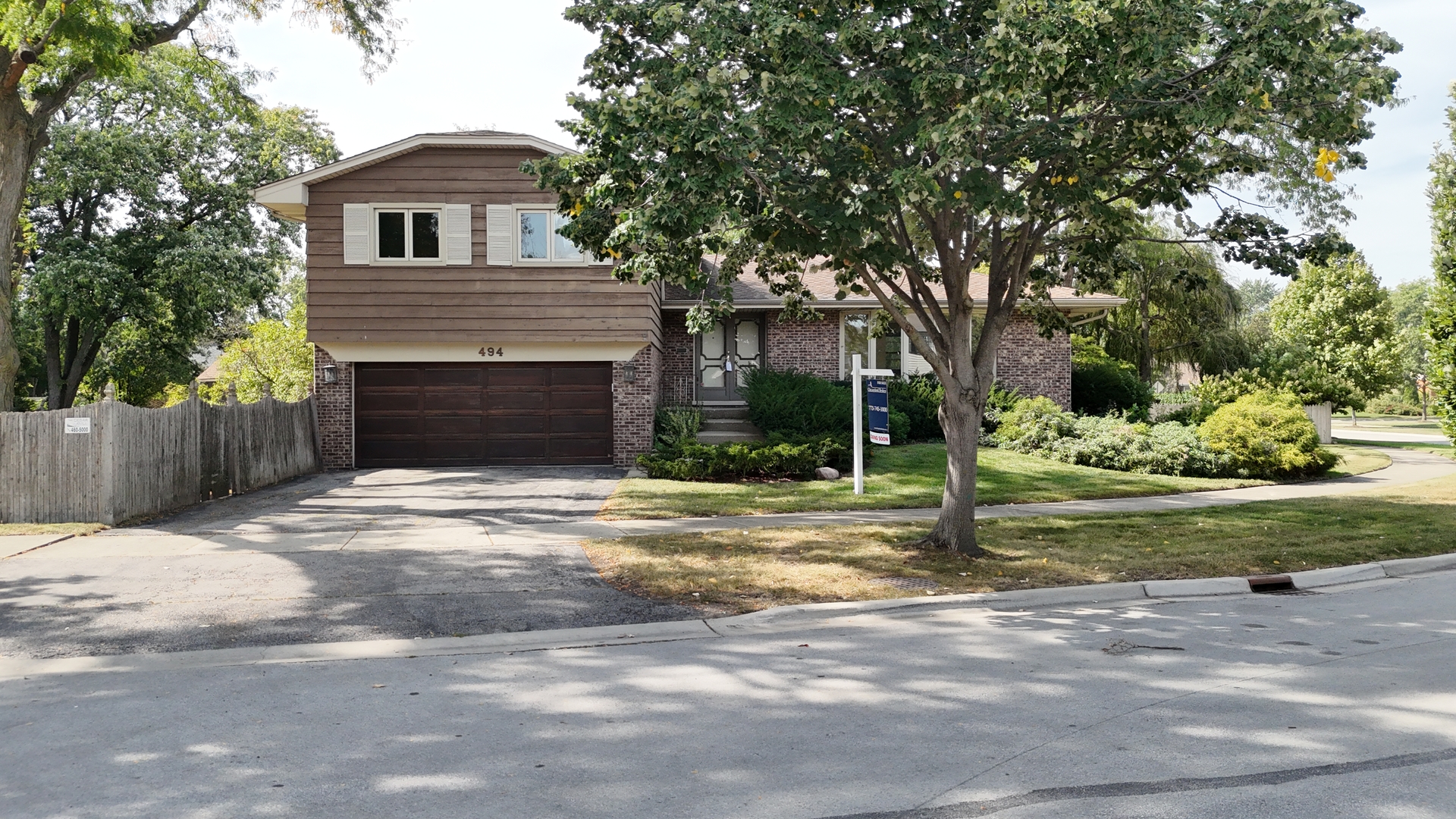 494 E Atwood Court, Elmhurst, IL 60126